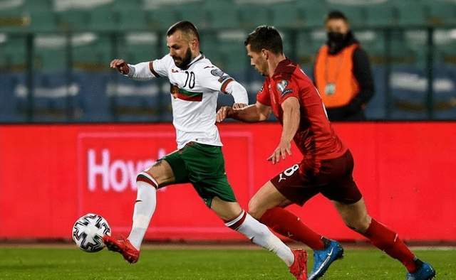 塞尔维亚客场大胜挪威小组第一晋级淘汰赛的简单介绍