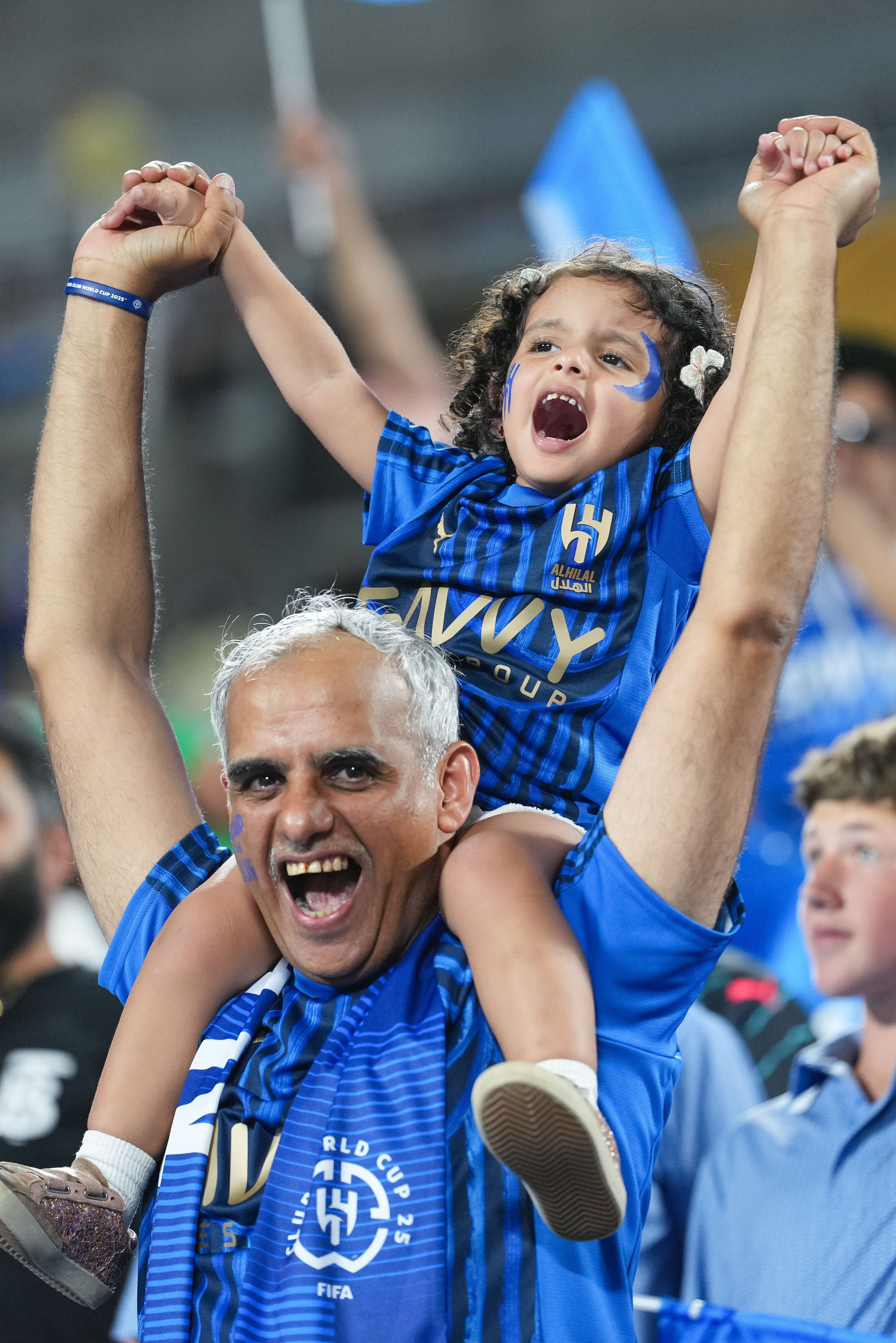 半岛体育网站入口-曼城连胜两场，成功晋级八强