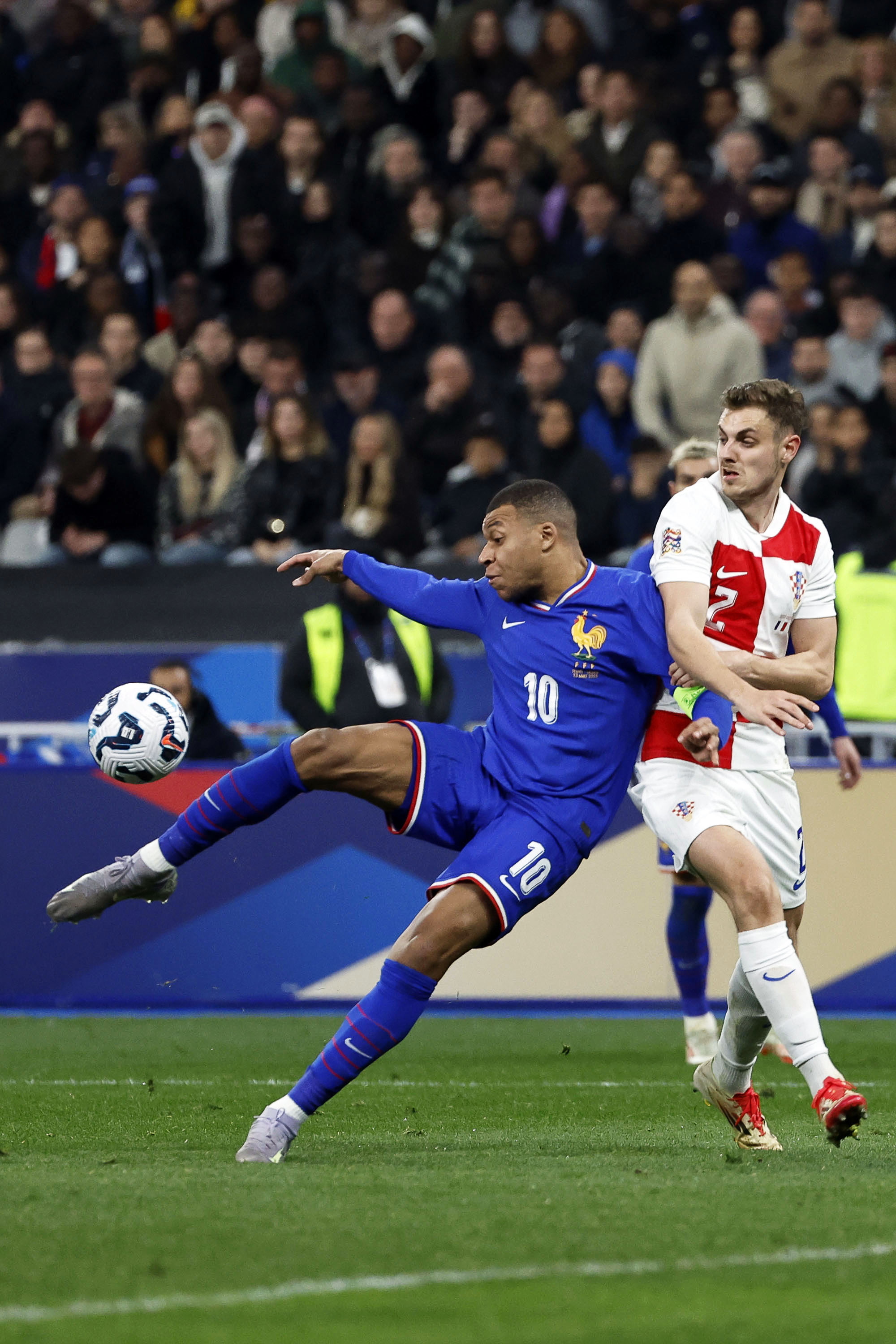 欧洲球队备战国际比赛,决意要在场上争夺每一个进球的简单介绍 欧洲球队备战国际比赛,决意要在场上争夺每一个进球的简单介绍