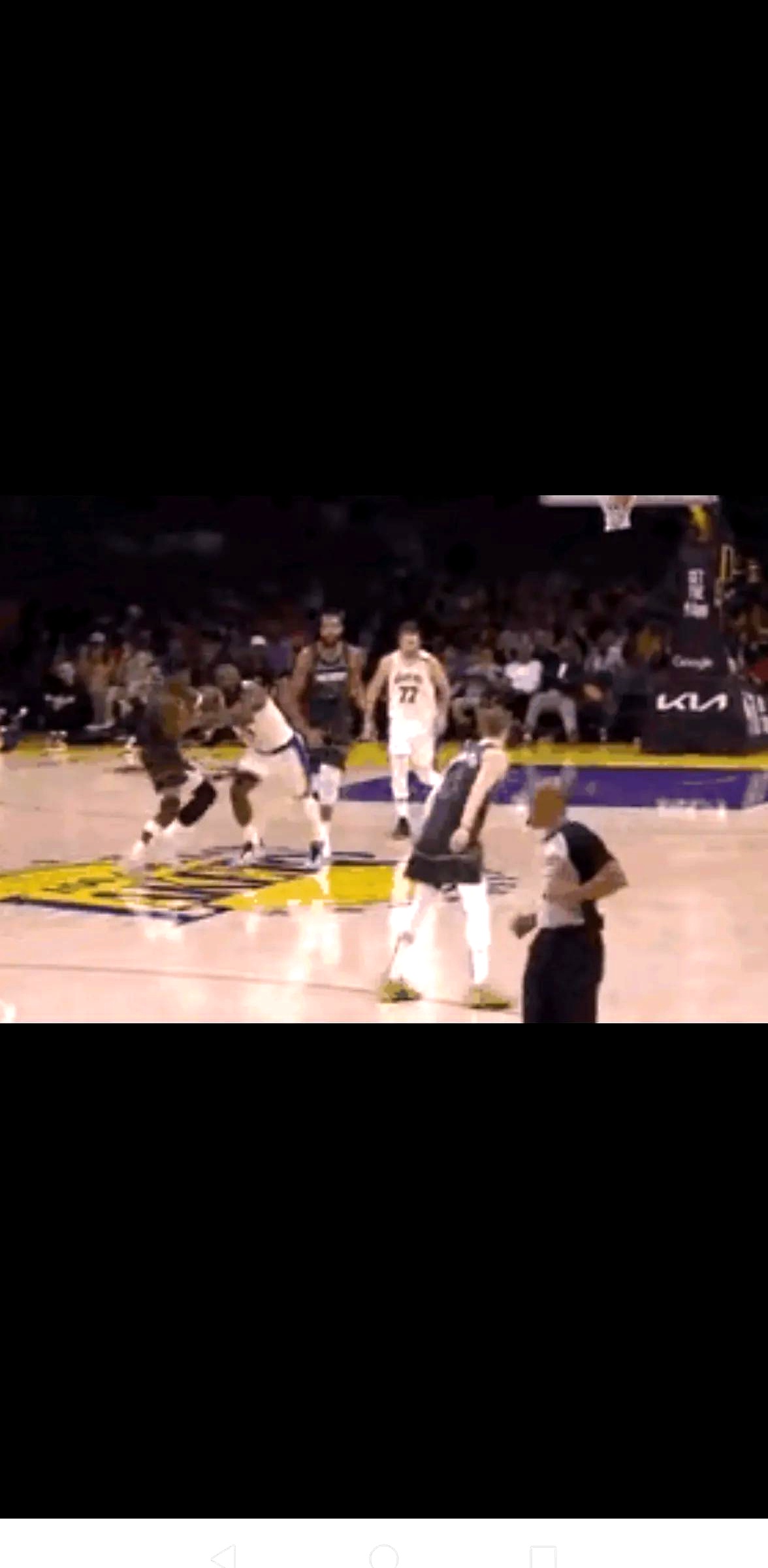 关于球场上的争斗，情感激烈四处的信息