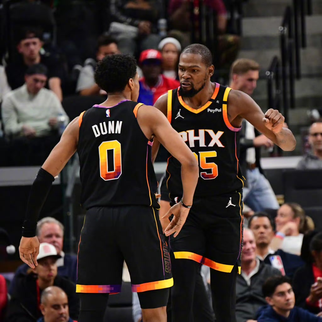 半岛体育官方-快船胜黄蜂，迎来三连胜