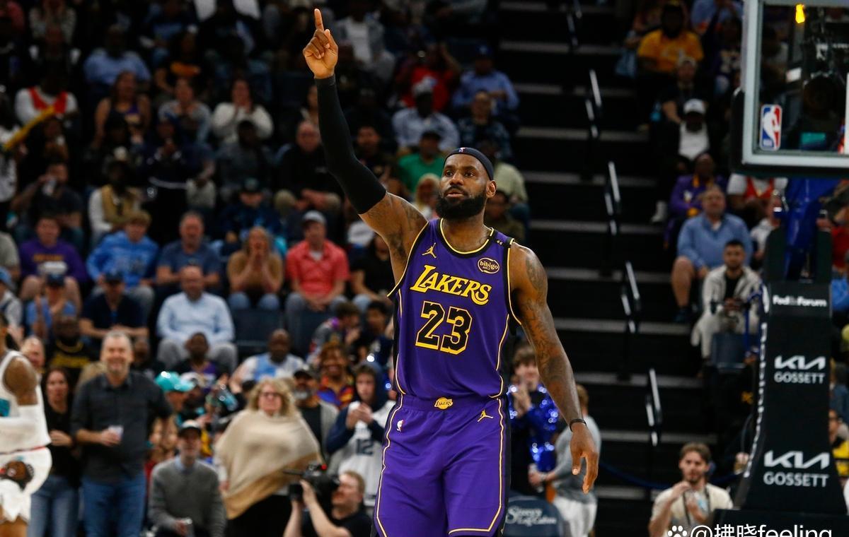 湖人惊险逆转火箭,詹姆斯再挽胜局 湖人惊险逆转火箭,詹姆斯再挽胜局