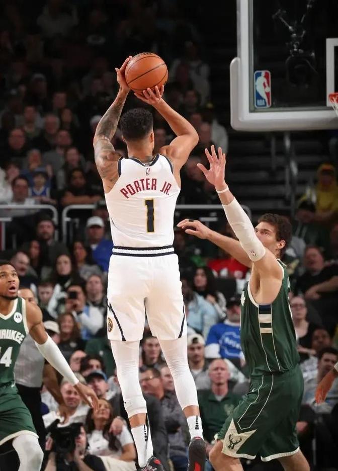 勇士遭遇太阳逆转,遗憾失利 勇士遭遇太阳逆转,遗憾失利