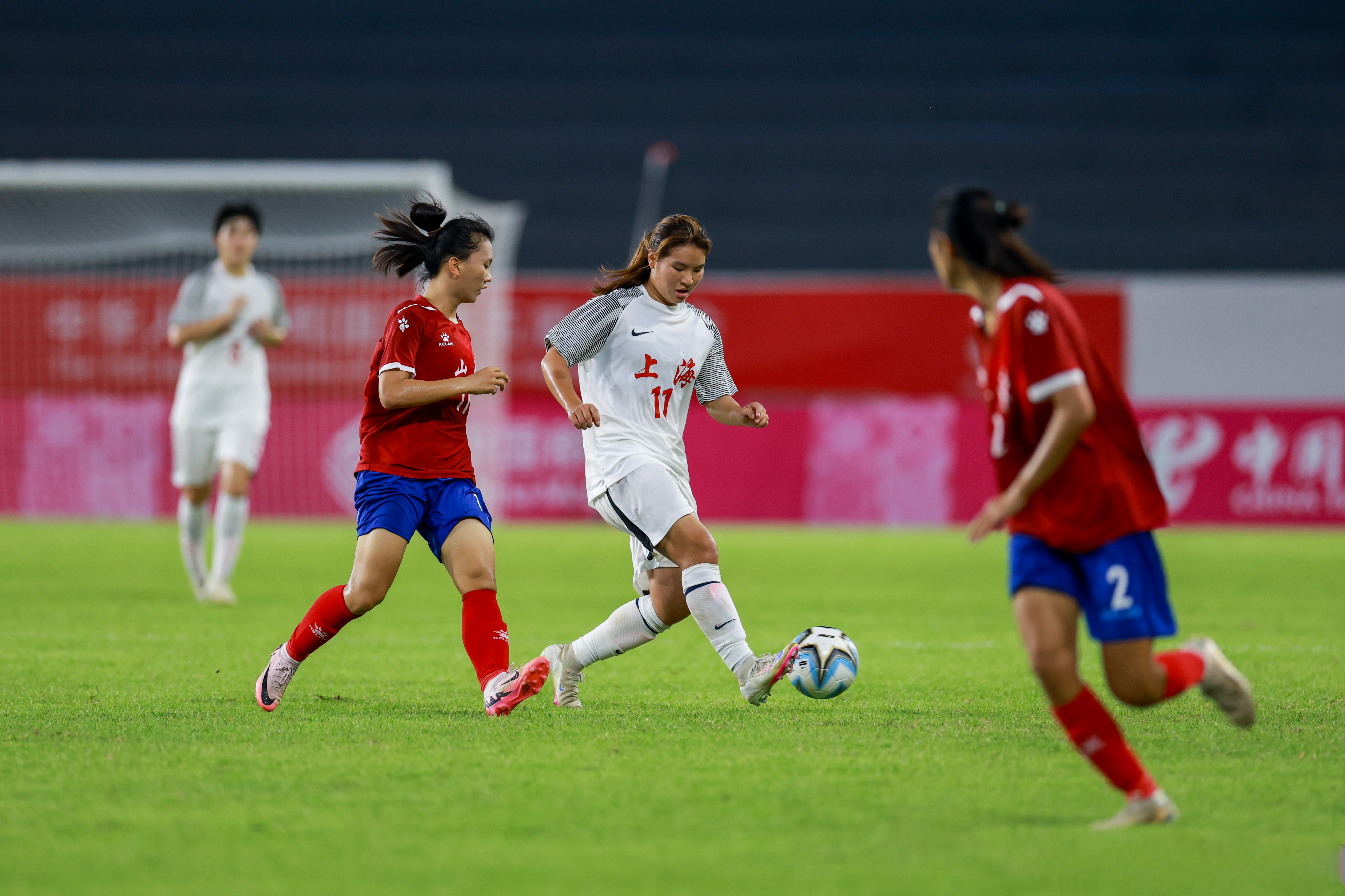 关于广州女足凭借默契力拔头筹！的信息